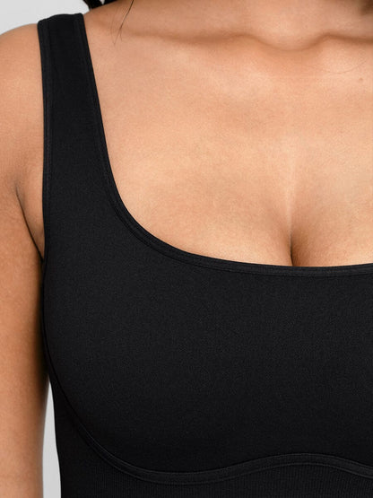 Macacão Sem Costuras Decote Quadrado com Costas em U